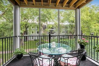 3020 Saint Albans Mill Rd Unit 209, Minnetonka, MN 55305