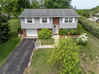 205 Van Dr, Connellsville, PA 15425