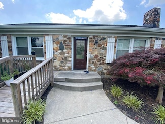 43473 Valleyvista Ln, Chantilly, VA 20152