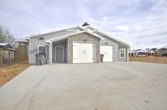178 Bainbridge Dr Unit B, Clarksville, TN 37043