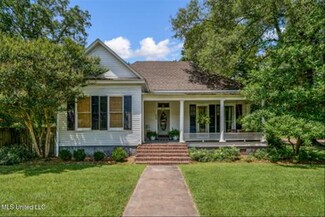 260 E College Ave, Holly Springs, MS 38635