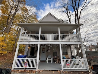 10 Crescent St, Winsted, CT 06098