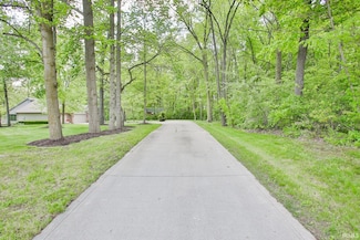 12717 Schwartz Rd, Grabill, IN 46741