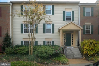3805 Green Ridge Ct Unit 101, Fairfax, VA 22033