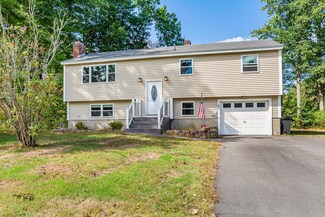 45 Ackerman St, Salem, NH 03079