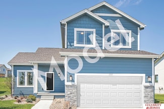 11202 Reynolds St, Omaha, NE 68142