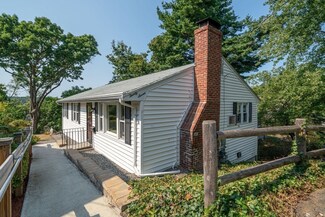 27 Jeffrey Rd, Arlington, MA 02474