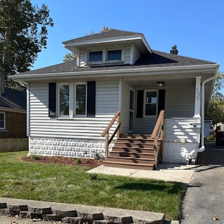903 Clement St, Joliet, IL 60435