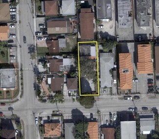 1875 SW 5th St, Miami, FL 33135
