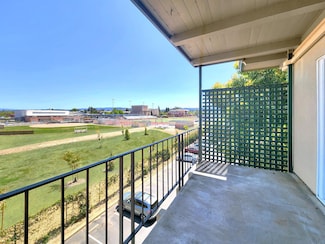 803 N Humboldt St Unit 401, San Mateo, CA 94401