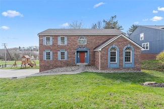 102 Valley Forge Dr, Cranberry Township, PA 16066