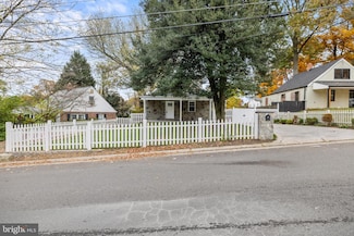 7213 Tyler Ave, Falls Church, VA 22042