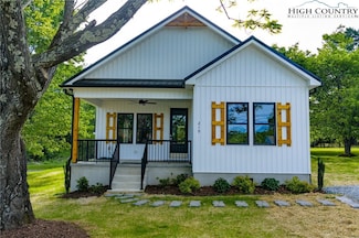 219 Grayson St, Sparta, NC 28675
