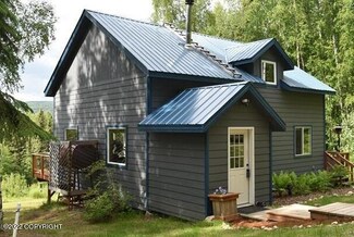 1282 Molly Rd, Fairbanks, AK 99709