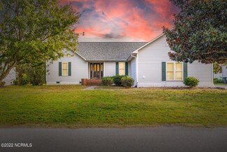213 Nantucket Ct, Wilmington, NC 28412