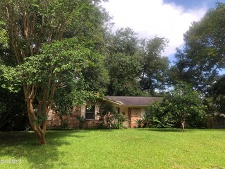3761 River Pine Dr, Moss Point, MS 39563