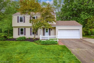 60 E Case Dr, Hudson, OH 44236