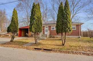 15 Chapman St, Willimantic, CT 06226