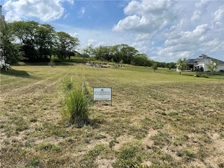 10223 Crownland Place, Wdm, IA 50266