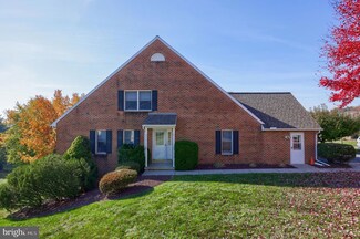 451 Hillside Dr, Mountville, PA 17554