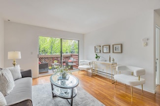 1114 Yarwood Ct Unit 104, San Jose, CA 95128