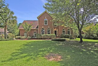 1374 Chrismill Ln, Mount Pleasant, SC 29466