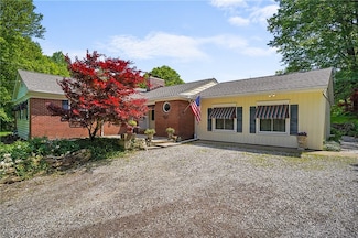 3705 Haas Rd, Cuyahoga Falls, OH 44223