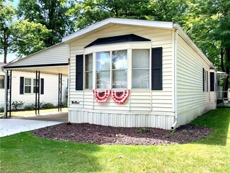 1229 Columbiana Lisbon Rd Unit 86, Columbiana, OH 44408