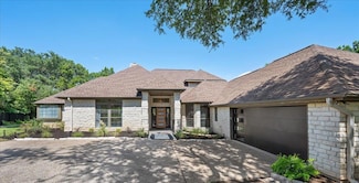 105 Rupen Dr, Lakeway, TX 78734