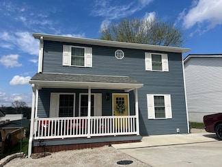 45 C St, Louisa, KY 41230