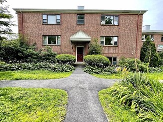 75 Norwood Ave Unit 1, Newton Center, MA 02459
