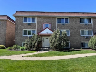 1160 W 18th St Unit 1W, Broadview, IL 60155