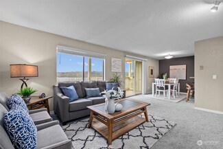 1700 W Sunn Fjord Ln Unit L107, Bremerton, WA 98312