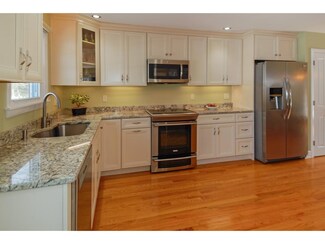 19 Downs Ave, Greenland, NH 03840