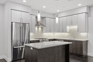 124 Highland Ave Unit 304, Somerville, MA 02143
