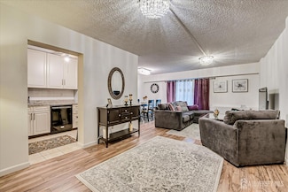 10 N Wood Ave Unit 215, Linden, NJ 07036