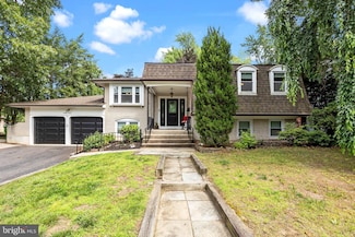 27 Karen Dr, Cherry Hill, NJ 08003