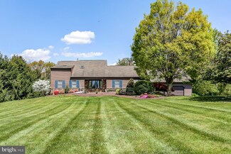 1816 Hunter Dr, Mechanicsburg, PA 17050