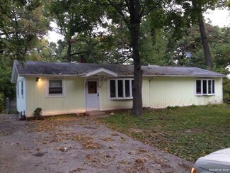 8516 Alden Rd, Wonder Lake, IL 60097
