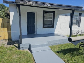 1660 W 26th St, Riviera Beach, FL 33404