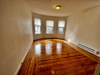 5 Woodbine St Unit 1, Worcester, MA 01603