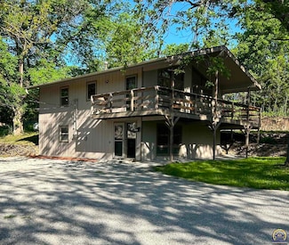 1774 W 133rd St, Carbondale, KS 66414