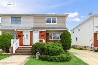 98 Kennington St, Staten Island, NY 10308