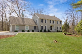 131 Lazell St, Hingham, MA 02043