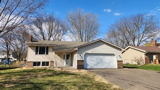 571 Westfield Ln, Saint Paul, MN 55127