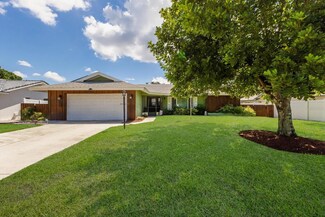 1403 64th St NW, Bradenton, FL 34209