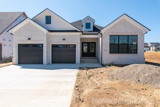 4149 Meadowlark Rd, Lexington, KY 40509