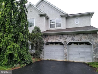 9 Jimarie Ct, Trenton, NJ 08620