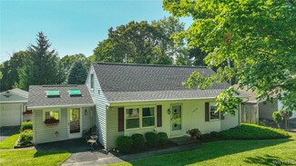 4328 White Acres Rd, Clarence, NY 14031