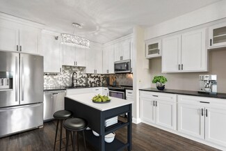 26 10th St W Unit 2004, Saint Paul, MN 55102